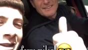 瞬间变脸😂，球迷与萨队合影，结果对方直接喊&ldquo;Forza Milan&rdquo;